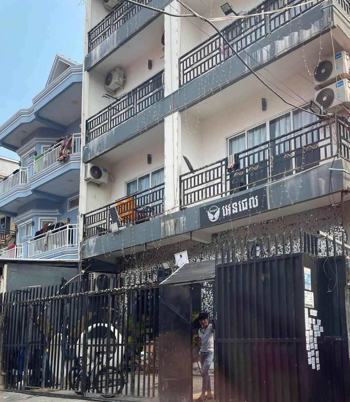 Angel Building Ξενοδοχείο Σίχανουκβιλ Εξωτερικό φωτογραφία